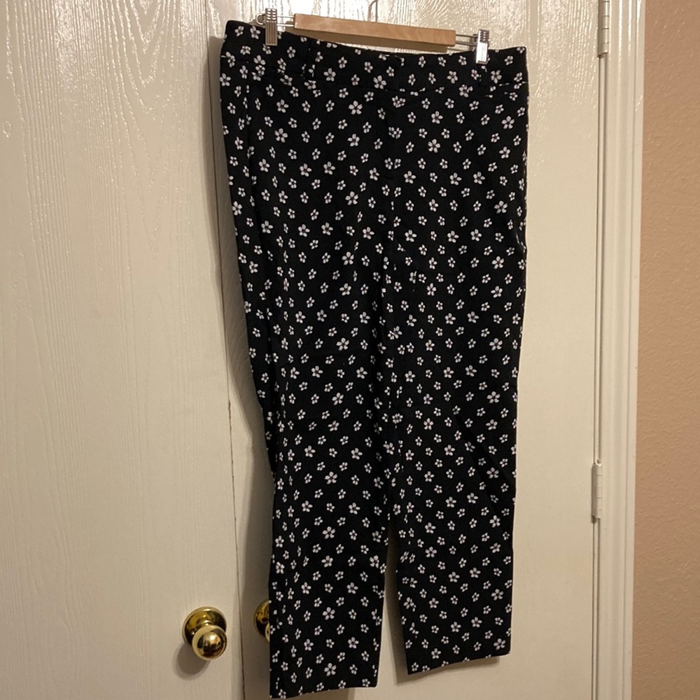 Lane Bryant floral print Ankle Pants 16R The Allie